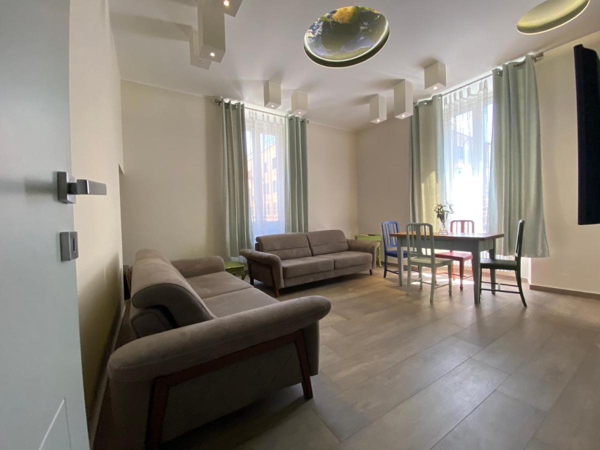 Ferienwohnung Mondo Vacanze Savona Exterior foto
